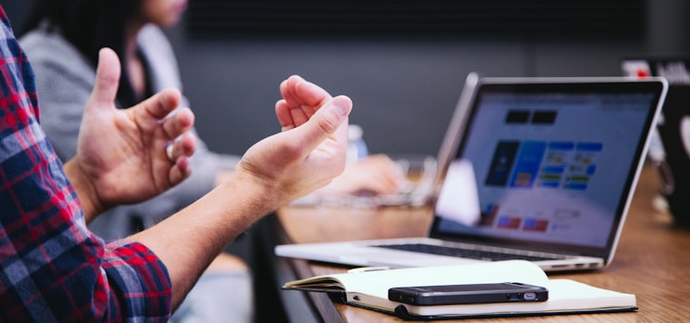 Workshops de desenvolvimento pessoal e crescimento em grupo